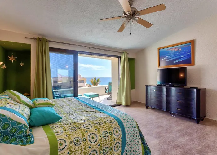 & Oceanfront Terrasol Condo, 2 Pools & Patio