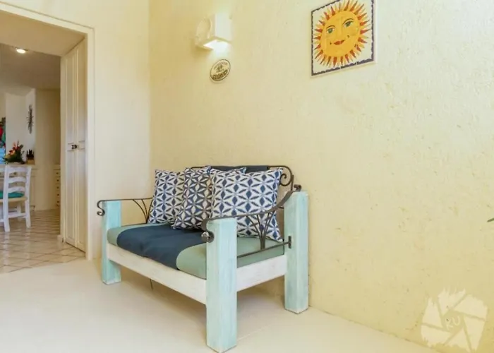 Apartment & Oceanfront Terrasol Condo, 2 Pools & Patio