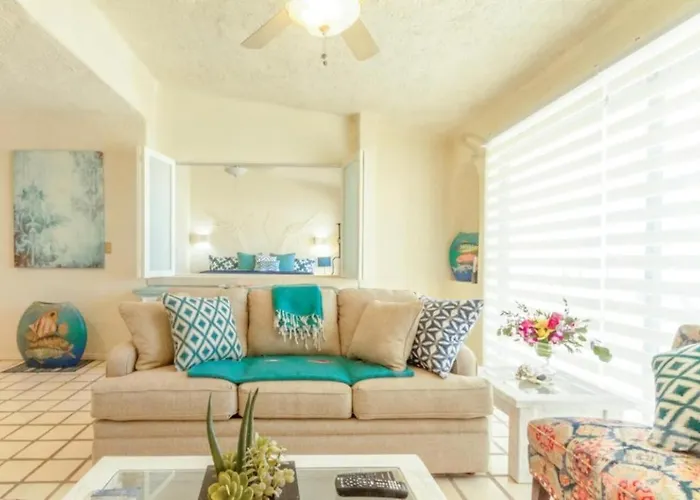 & Oceanfront Terrasol Condo, 2 Pools & Patio Apartment