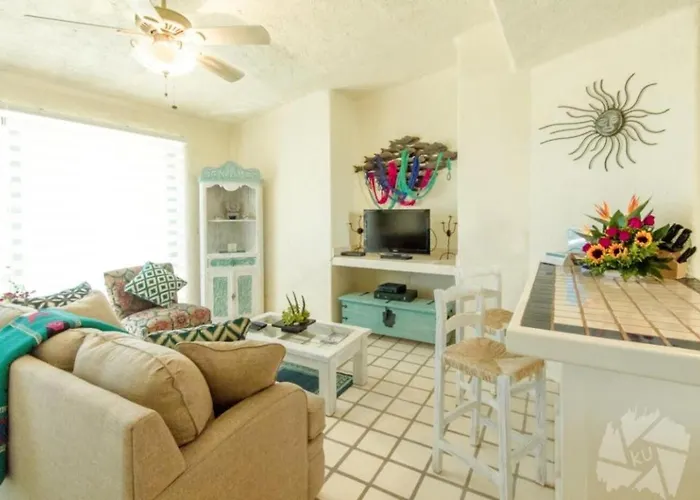 & Oceanfront Terrasol Condo, 2 Pools & Patio *