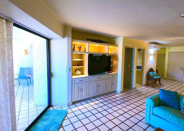 & Oceanfront Terrasol Condo, 2 Pools & Patio * Cabo San Lucas