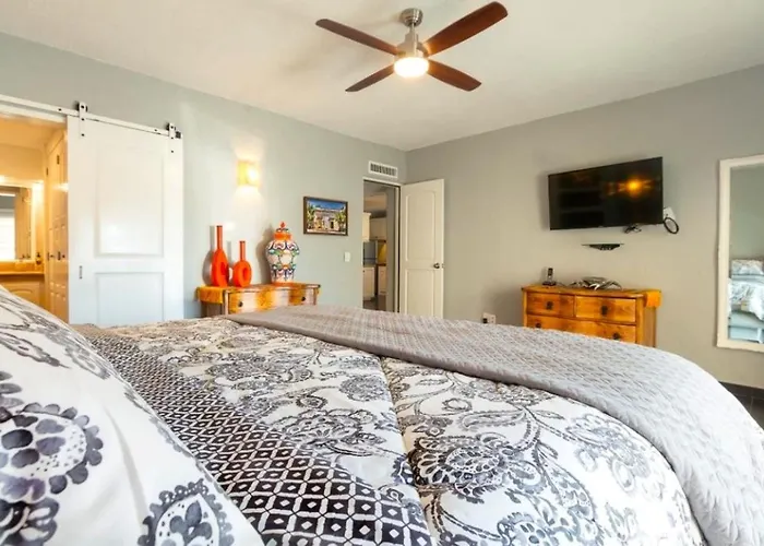 & Oceanfront Terrasol Condo, 2 Pools & Patio Cabo San Lucas