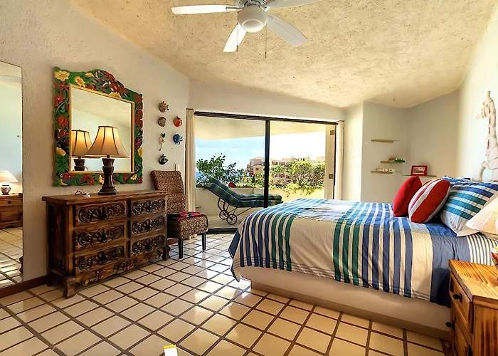 & Oceanfront Terrasol Condo, 2 Pools & Patio