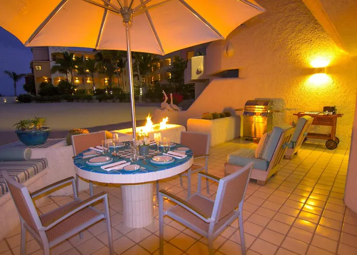 Apartment & Oceanfront Terrasol Condo, 2 Pools & Patio