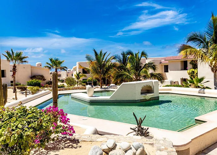 Apartment & Oceanfront Terrasol Condo, 2 Pools & Patio *