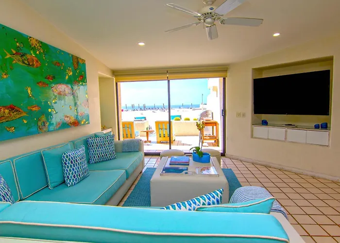 Apartment & Oceanfront Terrasol Condo, 2 Pools & Patio *